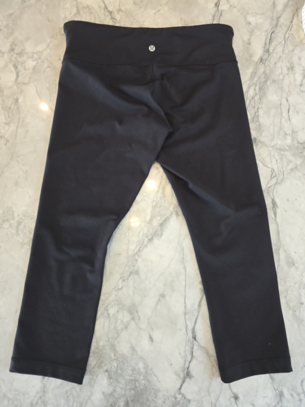 lululemon Old School Black Cropped Wunder Under Leggings - Size 10